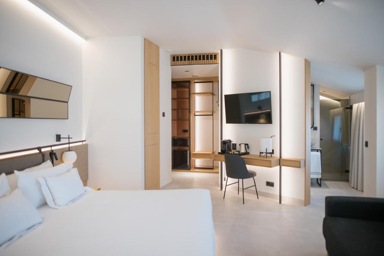 Myr Puerta Serranos Valencia Exterior photo